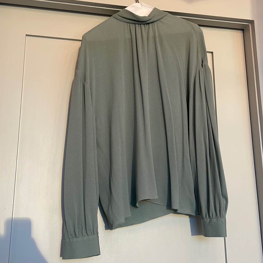 Vince green silk mock neck long sleeved top